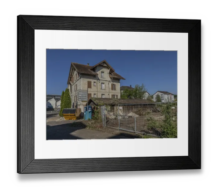 Framed Print : Multi-storey residential building built in 1903 in front of demolition