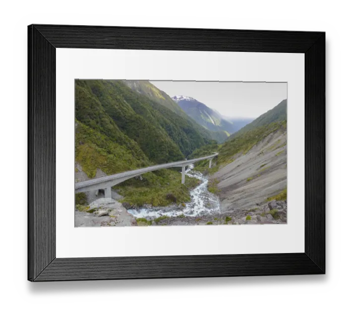 Framed Print : Scenery around Arthurs Pass in the South Alps of New Zealand