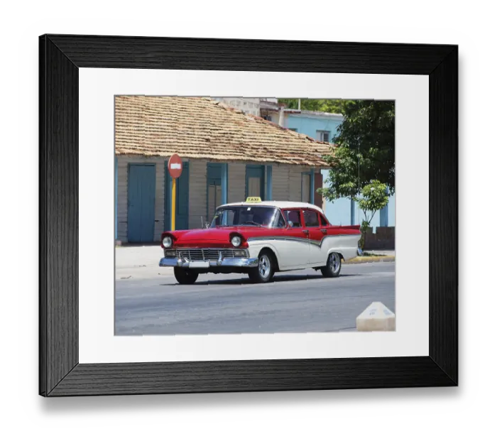 Framed Print : Classic American car in Havana in Cuba Vintage car in Havana