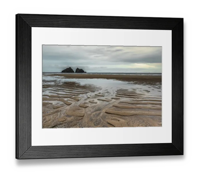 Framed Print : The beautiful beach at Holywell Bay on the North Cornwall coast