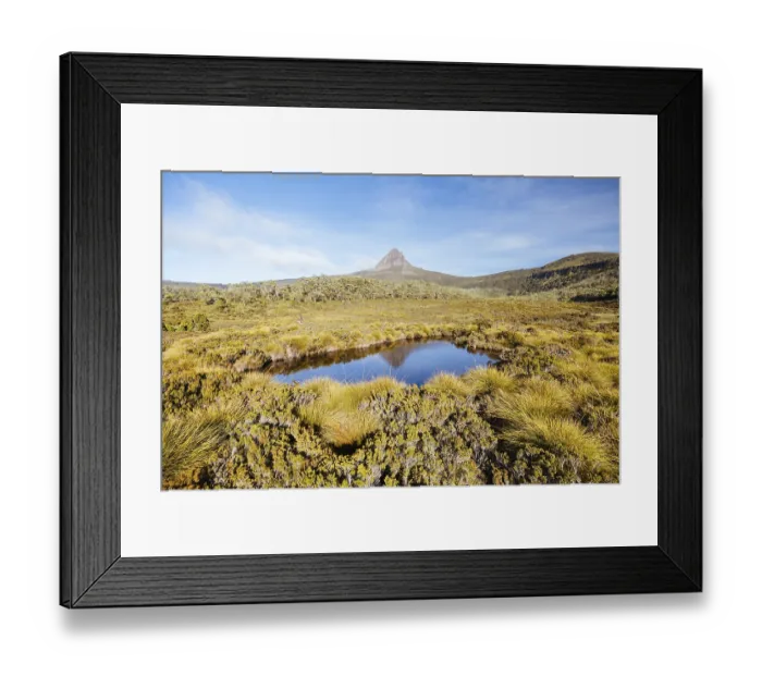 Framed Print : The wide landscape views early in the morning of Barn Bluff Framed Print : The wide landscape views early in the morning of Barn Bluff
