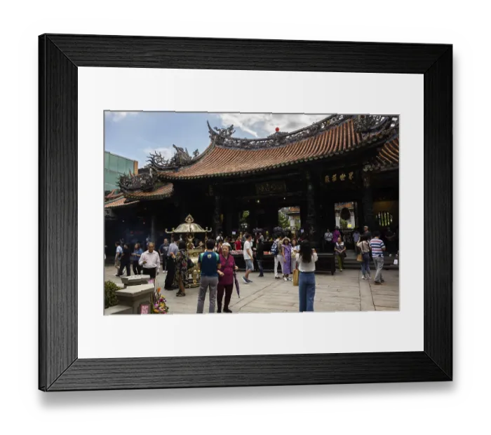 Framed Print : Taipei, Taiwan - October 20th, 2019: famous attraction of Lungshan temple at Taipei