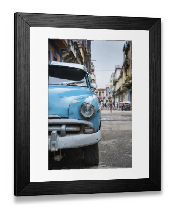 Framed Print : Old american park car on street in Havana, Cuba