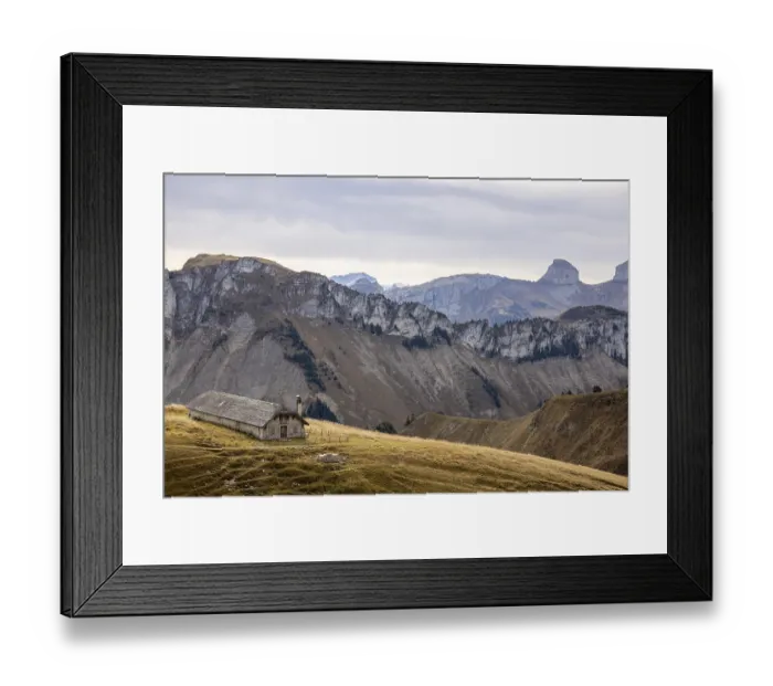 Framed Print : Plan d'Areie, hut, with mountain panorama of the Vaud Alps