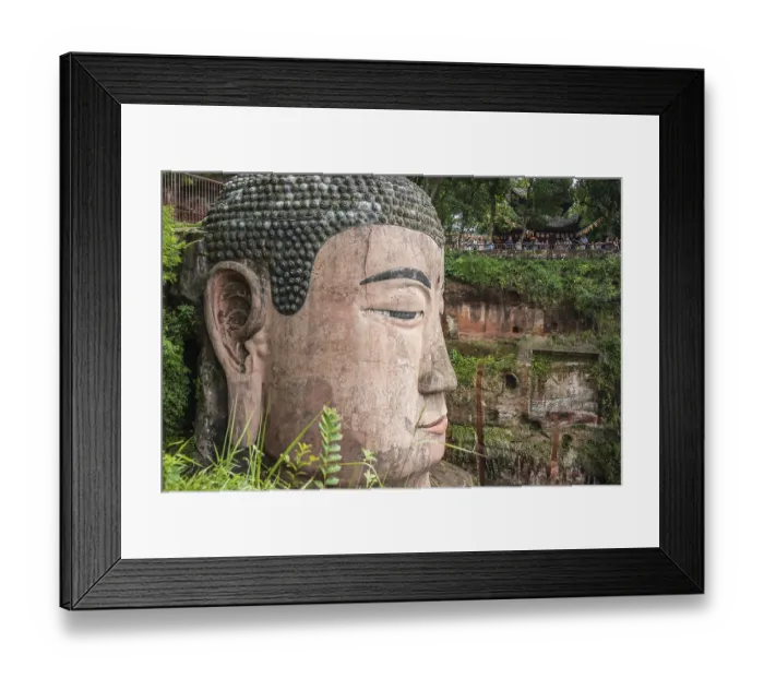 Framed Print : Leshan, China - July 2019 Framed Print : Leshan, China - July 2019