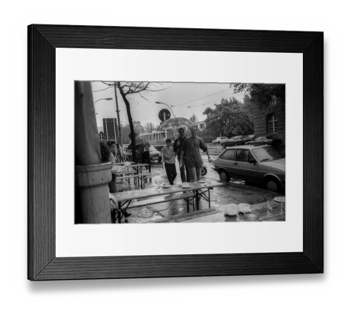 Framed Print : Germany, Berlin, 30.8.1992, in front of Cafe Silberstein when it rains