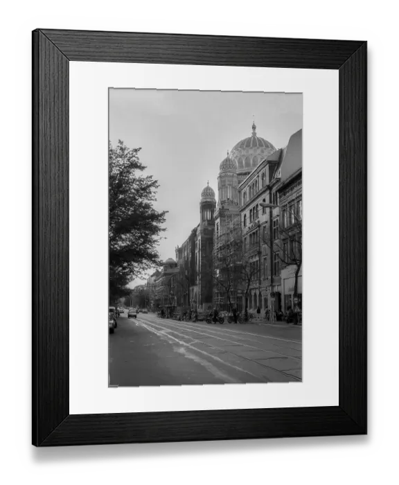 Framed Print : Germany, Berlin, 12.9.1992, New Synagogue in Oranienburger StraBe Germany