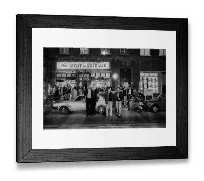 Framed Print : Germany, Berlin, 13.9.1992, Cafe Obst und Gemuse on Oranienburger StraBe