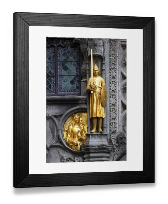 Framed Print : Golden figures on the facade of the St