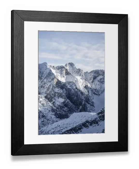 Framed Print : View of snowy peaks of Zugspitze Framed Print : View of snowy peaks of Zugspitze