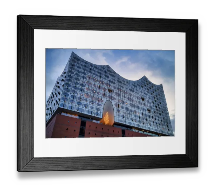 Framed Print : Glass facade of the Elbe Philharmonic Hall