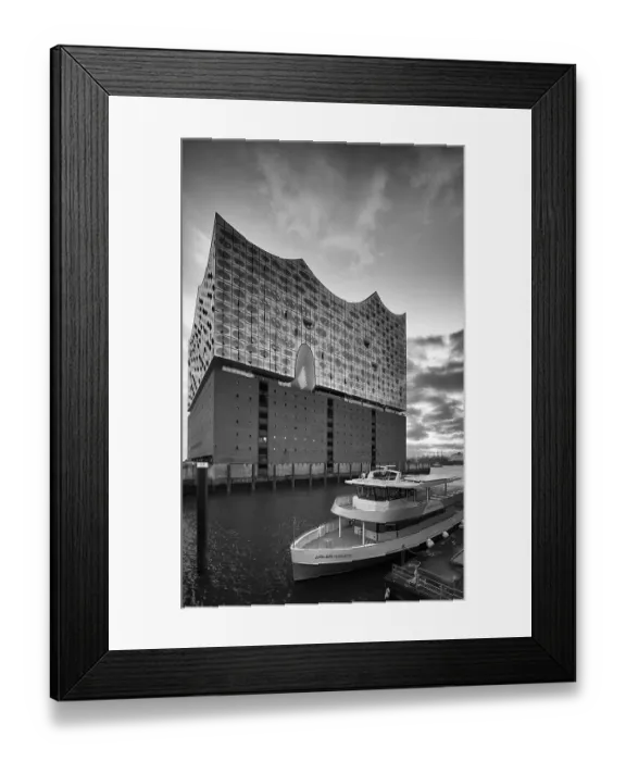 Framed Print : Excursion boat in front of the glass facade of the Elbe Philharmonic Hall