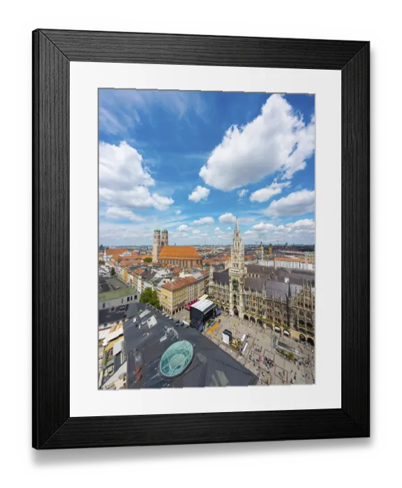 Framed Print : New Town Hall and Frauenkirche Church on Sunny Summer Day