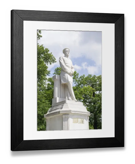 Framed Print : Statue in the Berlin Tierpark