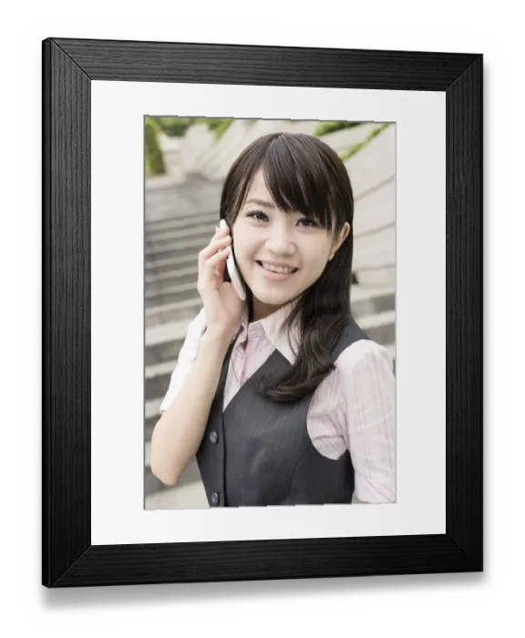 Framed Print : Business woman of Asian talk on cellphone