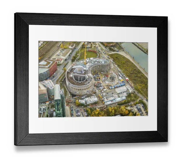Framed Print : Trivago headquarters under construction