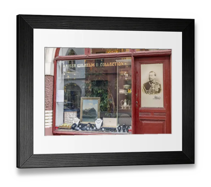 Framed Print : Walking tour of Alesund, More og Romsdalen, Norway Framed Print : Walking tour of Alesund, More og Romsdalen, Norway