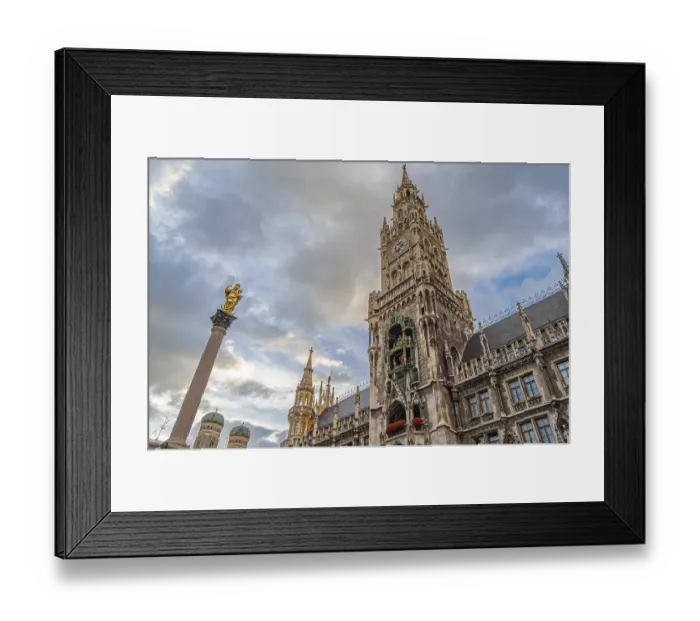 Framed Print : View of the New Town Hall, the town hall building located on Marienplatz in Munich