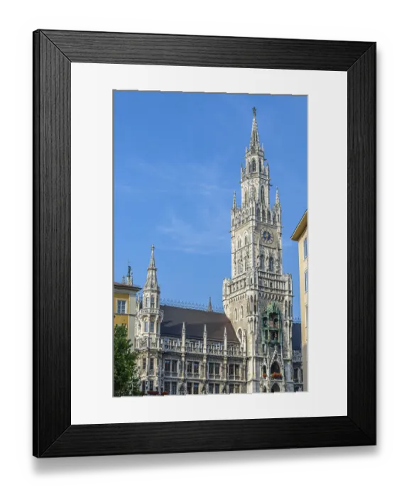Framed Print : View of the New Town Hall, the town hall building located on Marienplatz in Munich Framed Print : View of the New Town Hall, the town hall building located on Marienplatz in Munich