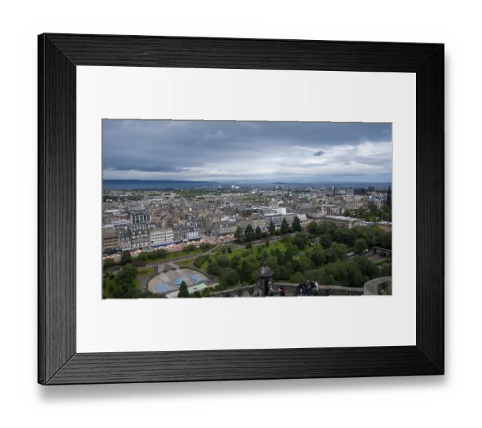 Framed Print : Scotland, Edinburgh, August 19 2009: Tourists admiring the cityscape of edinburgh