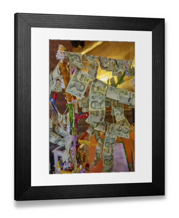 Framed Print : Offers at Wat Pho temple, Bangkok, Thailand