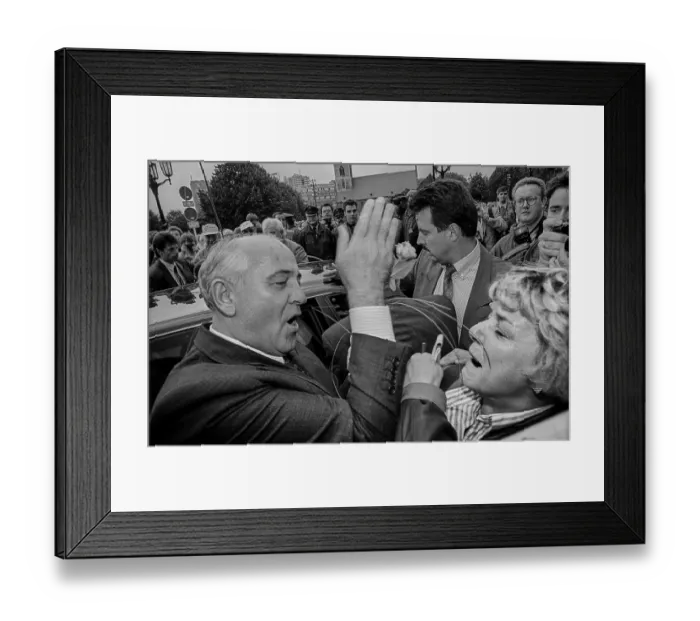 Framed Print : Germany, Berlin, 16.09.1992, reception by Michael Gorbatschow