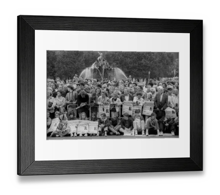 Framed Print : Germany, Berlin, 16.09.1992, reception by Michael Gorbatschow Framed Print : Germany, Berlin, 16.09.1992, reception by Michael Gorbatschow
