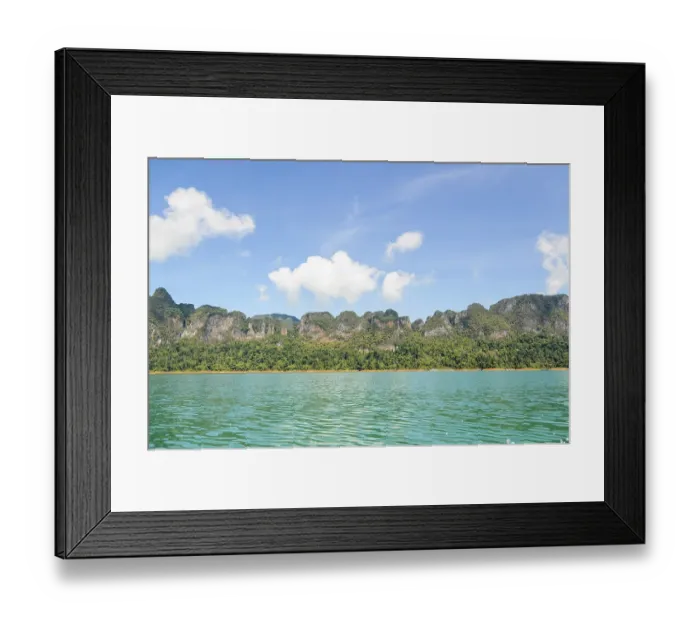 Framed Print : High mountain range above the green lake at Ratchapapha dam in Khao Sok National Park