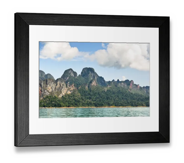 Framed Print : High mountain range above the green lake at Ratchapapha dam in Khao Sok National Park