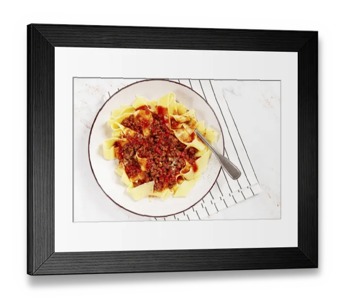 Framed Print : Pasta pappardelle, with meat and tomato sauce