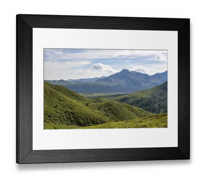 Framed Print : Tundra and mountainous landscape of the Alaska Range
