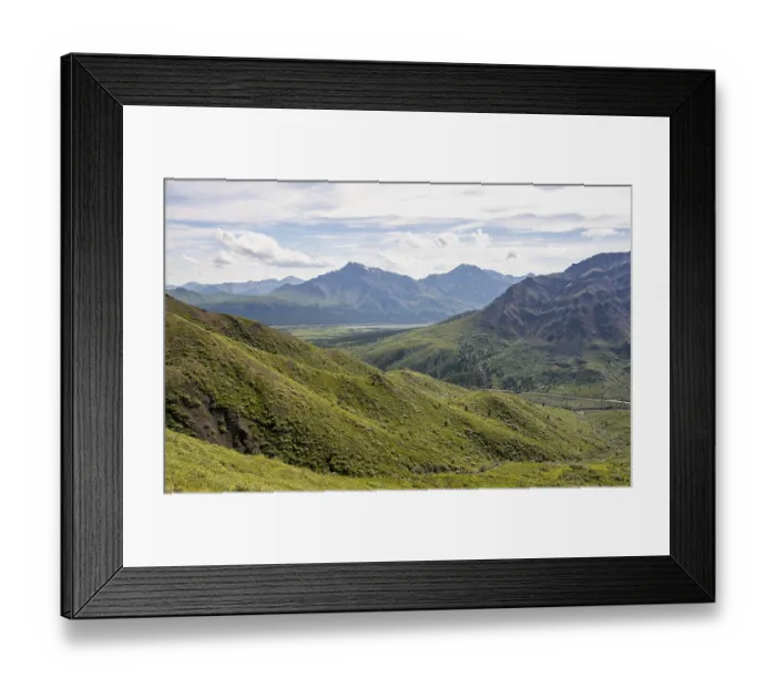 Framed Print : Tundra and mountainous landscape of the Alaska Range