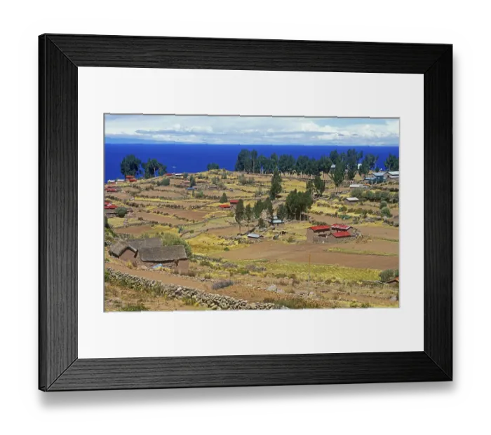 Framed Print : Isla Taquile in Lake Titicaca, Andean Highlands