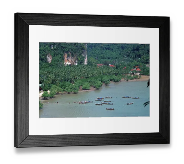Framed Print : Mountains, sea, boats, view of Railay East from the viewpoint Framed Print : Mountains, sea, boats, view of Railay East from the viewpoint