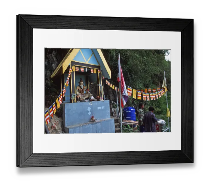 Framed Print : Half way up prayer shrine, Wat Tam Sua monastery