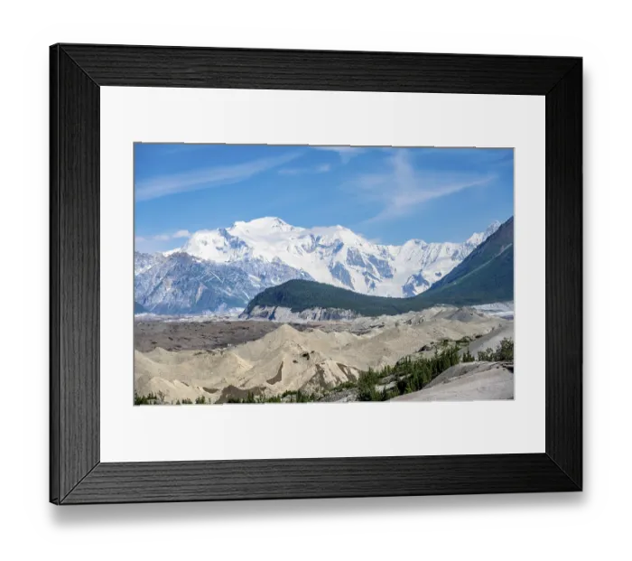 Framed Print : Impressive mountain scenery, icy mountain peak Mount Blackburn and Kennicott Glacier Framed Print : Impressive mountain scenery, icy mountain peak Mount Blackburn and Kennicott Glacier