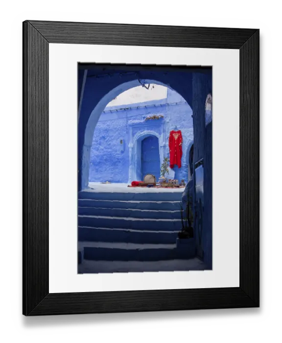 Framed Print : Narrow streets and blue painted houses of Chefchaouen city