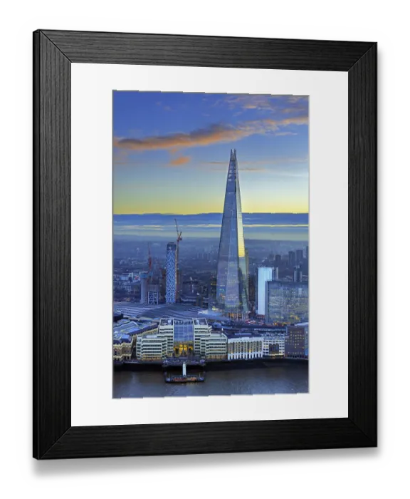 Framed Print : The Shard, pyramid-shaped skyscraper Framed Print : The Shard, pyramid-shaped skyscraper