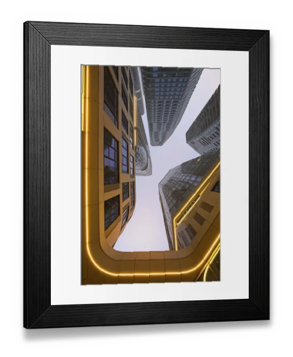 Framed Print : City and skyline view of a modern metropolis