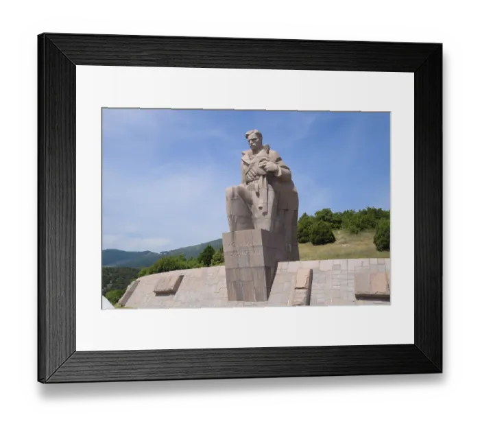 Framed Print : Monument to sailors, Defenders of the Revolution Framed Print : Monument to sailors, Defenders of the Revolution