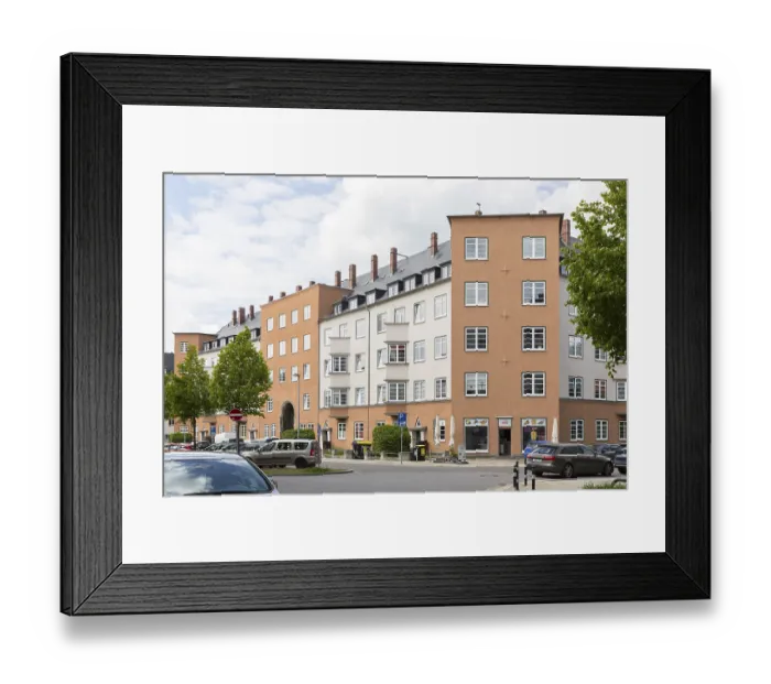 Framed Print : Historic Helenenhof residential complex on Walter-Oertel-StraBe