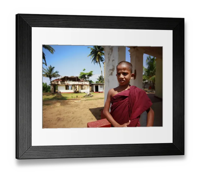 Framed Print : Sri lanka, Kalatura - 08 April