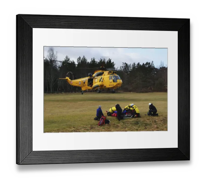 Framed Print : RAF Sea King SAR helicopter landing at Rothiemurchus to pick up Aviemore Mountain Rescue Team