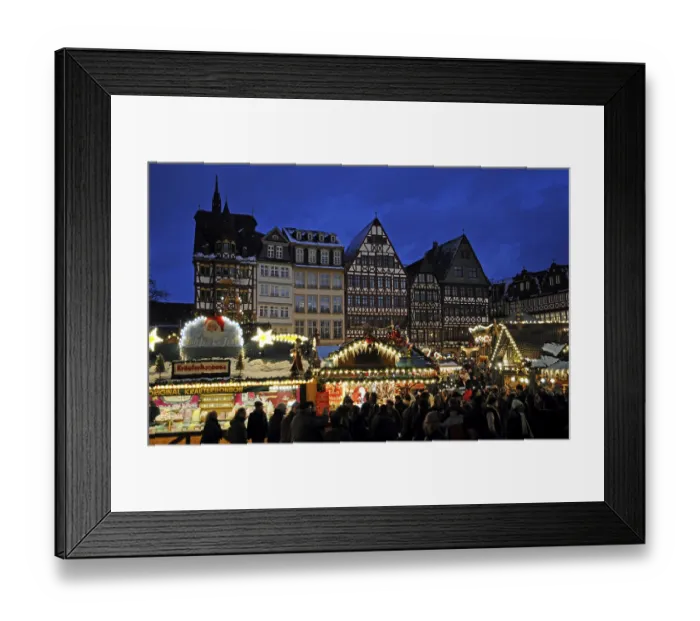 Framed Print : Christmas market, Frankfurter Romer Framed Print : Christmas market, Frankfurter Romer