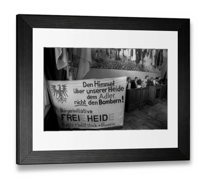 Framed Print : Germany, Wittstock, 14 November 1992