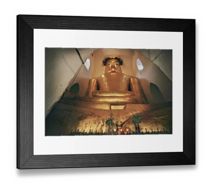 Framed Print : Buddha figure in Manuha Temple