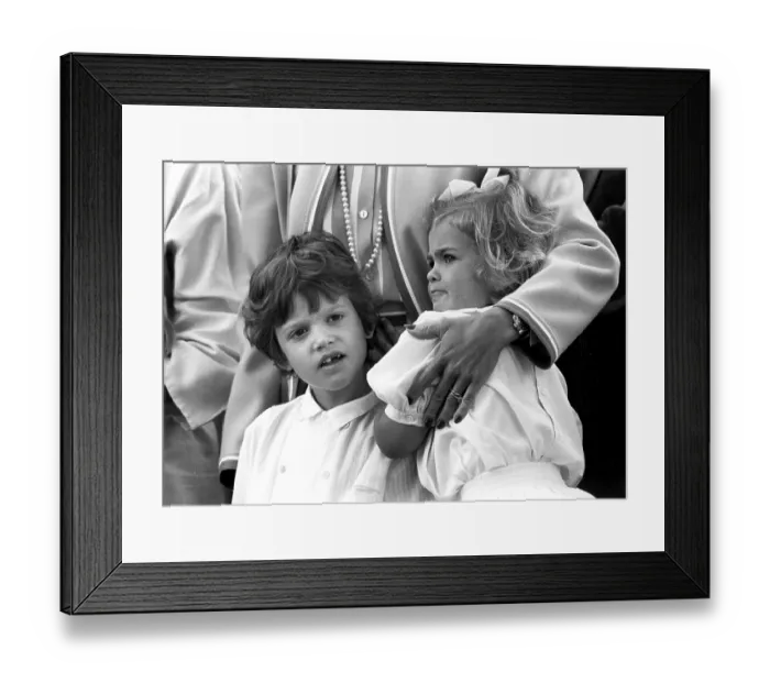 Framed Print : Kungafamiljen pa Victorias skolavslutning 1986 Queen Silvia of Sweden Kungafamiljen p Framed Print : Kungafamiljen pa Victorias skolavslutning 1986 Queen Silvia of Sweden Kungafamiljen p