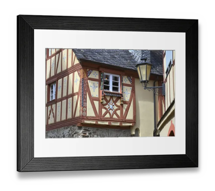 Framed Print : Timbered house in Ediger Eller Framed Print : Timbered house in Ediger Eller