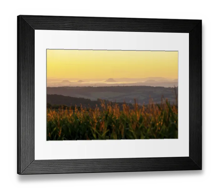 Framed Print : Colour-intensive sunrise towards Saxon Switzerland seen from round
