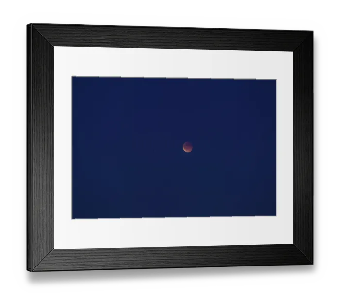 Framed Print : Lunar eclipse on 07.09.2025 over Dresden